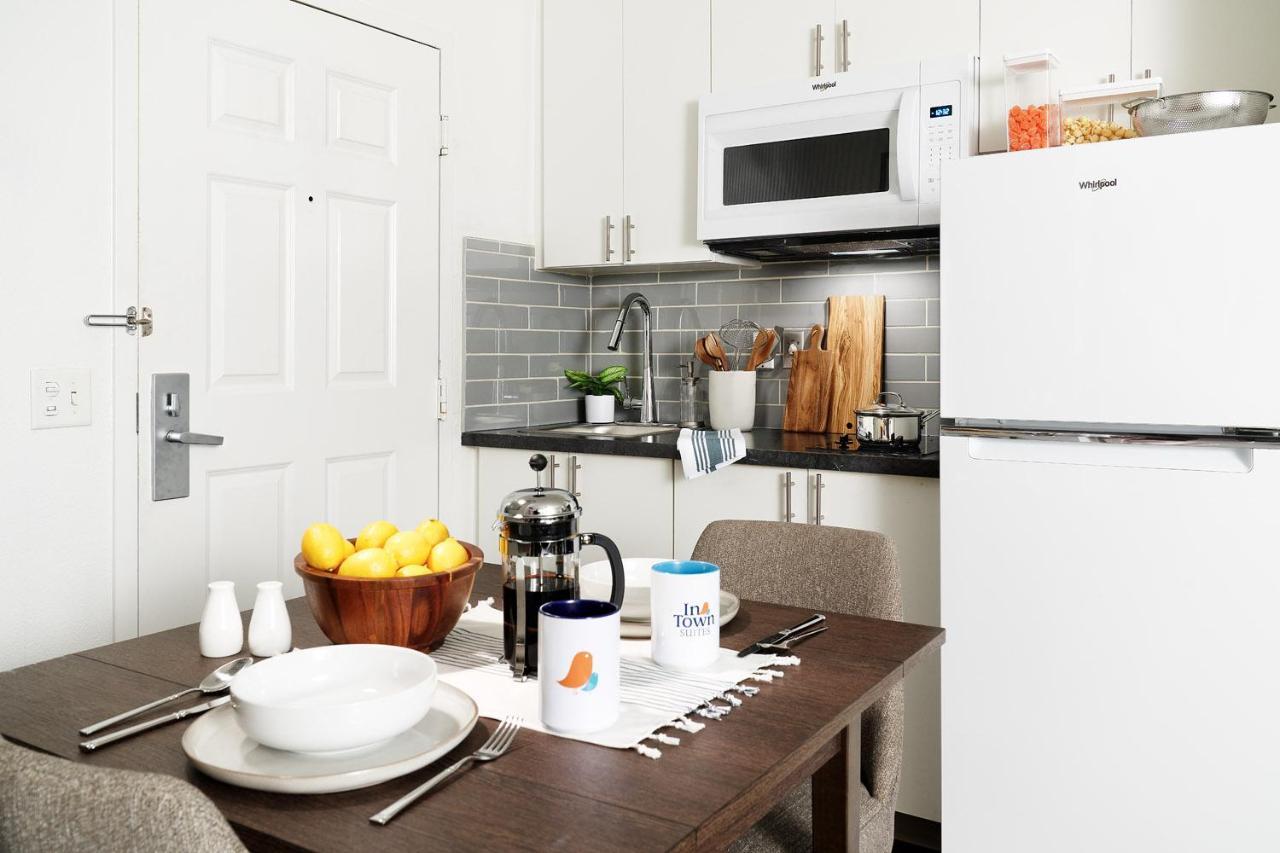 Intown Suites Extended Stay Arlington Tx - Six Flags Екстериор снимка